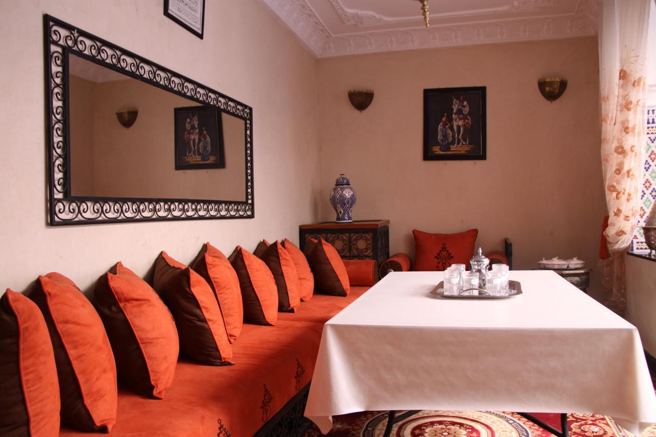 Riad La Porte Des 5 Jardins Marrakesh Exterior photo